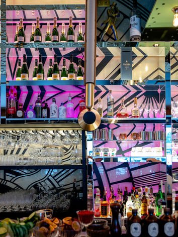 993b02_c9d1be546f1b43338f5bc4228af34298~mv2